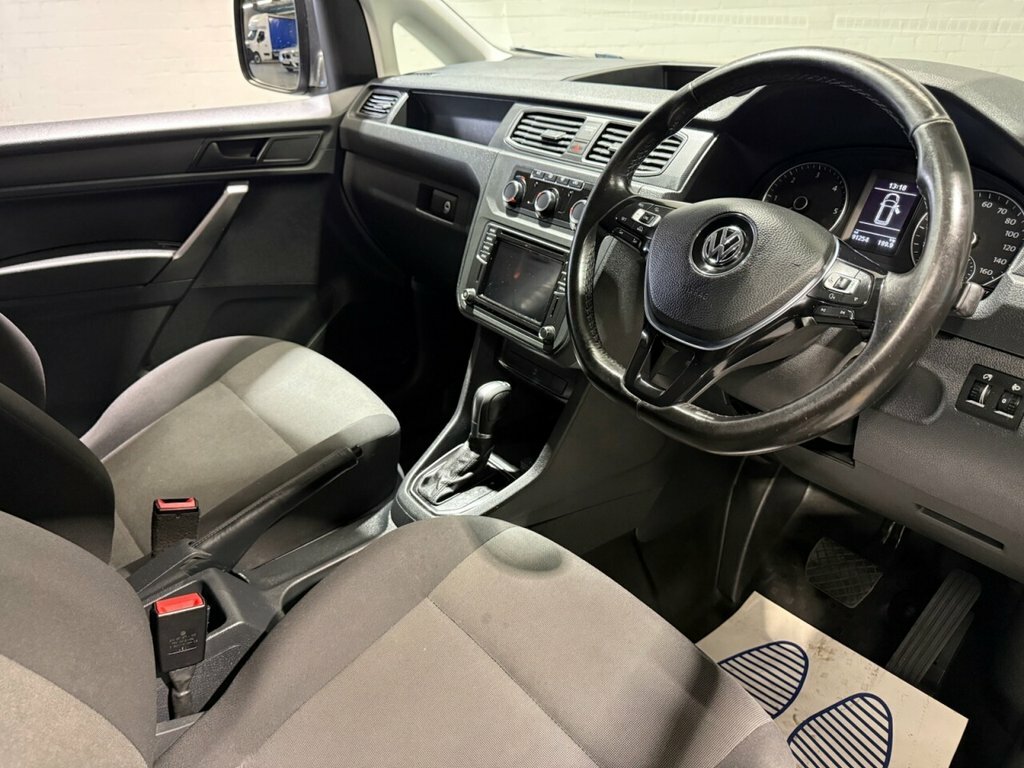 Volkswagen Caddy 2L Highline DF19GBV Grey #3