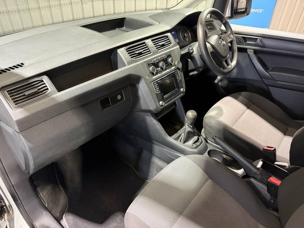 Volkswagen Caddy 2L Trendline GJ17YSS Silver #4