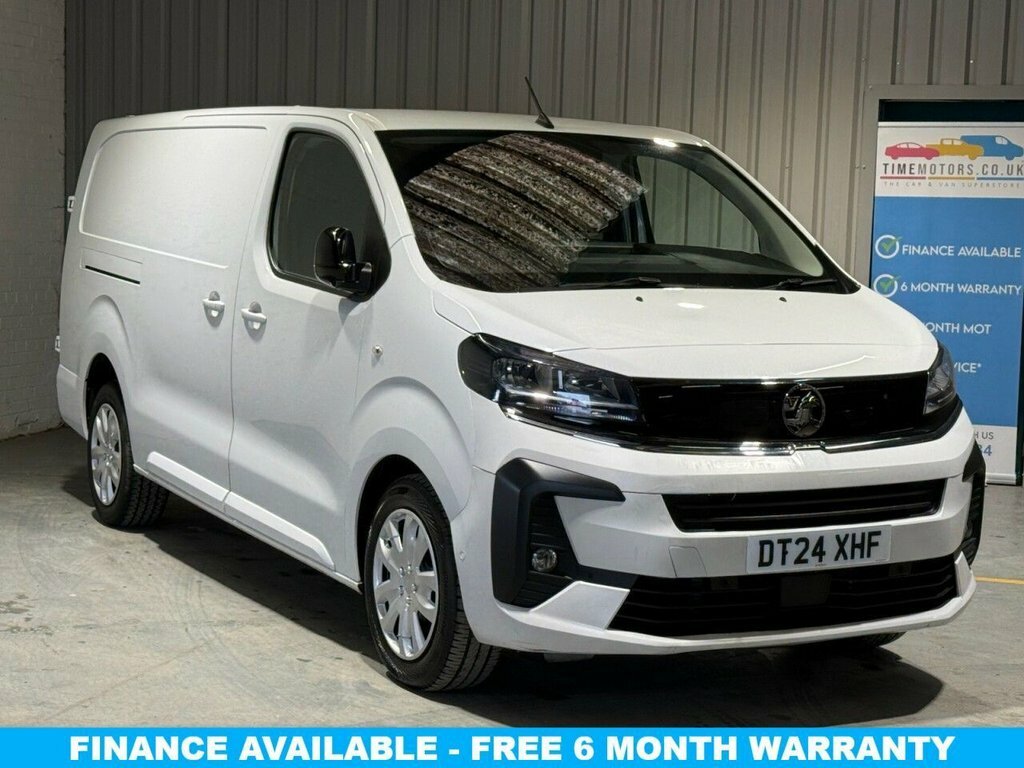 Vauxhall Vivaro 2L Pro 6Dr White