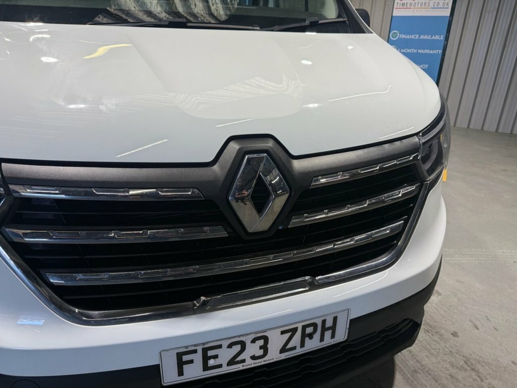 Renault Trafic 2L Business White