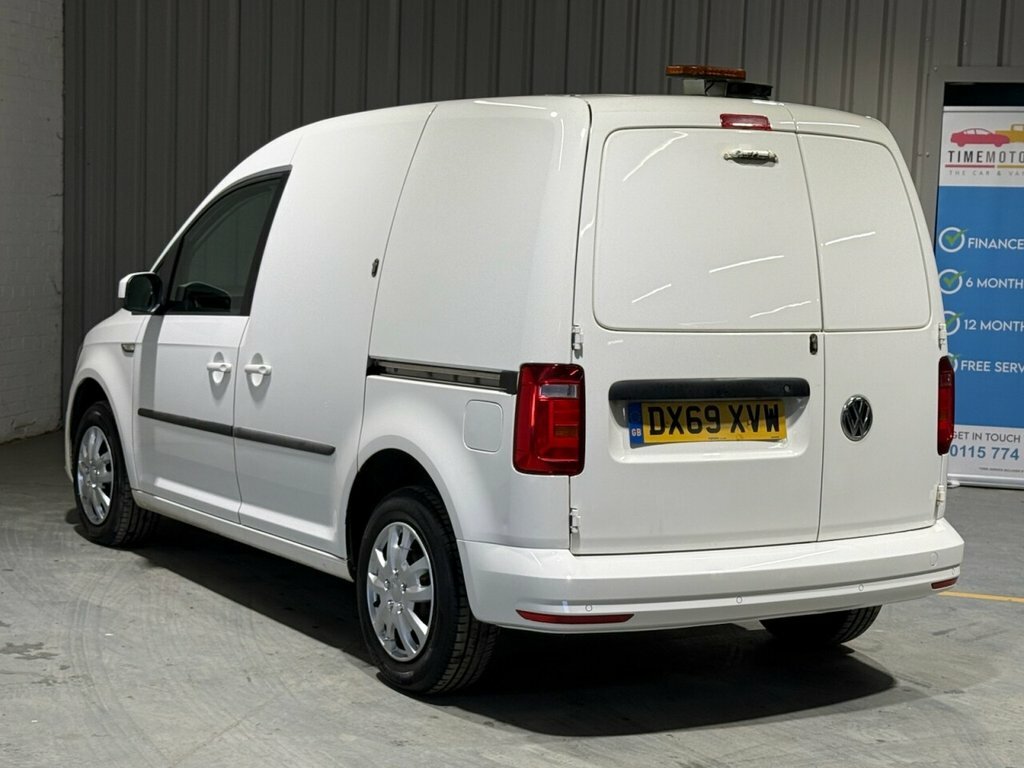 Volkswagen Caddy 2L Trendline DX69XVW White #2