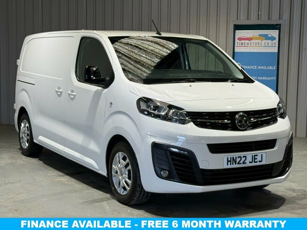 Vauxhall Vivaro 1.5L Sportive 6Dr White