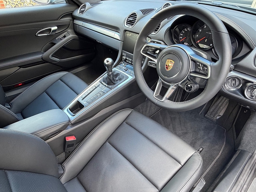 Porsche 718 Cayman T Style Edition Grey #2