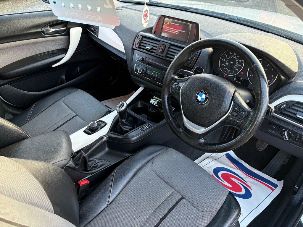 BMW 1 Series 2.0 116D Urban Hatchback Euro 5 LC61JRZ White #3