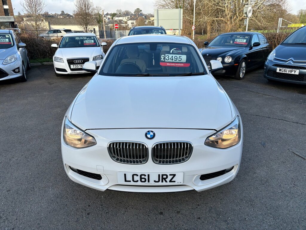 BMW 1 Series 2.0 116D Urban Hatchback Euro 5 LC61JRZ White #2