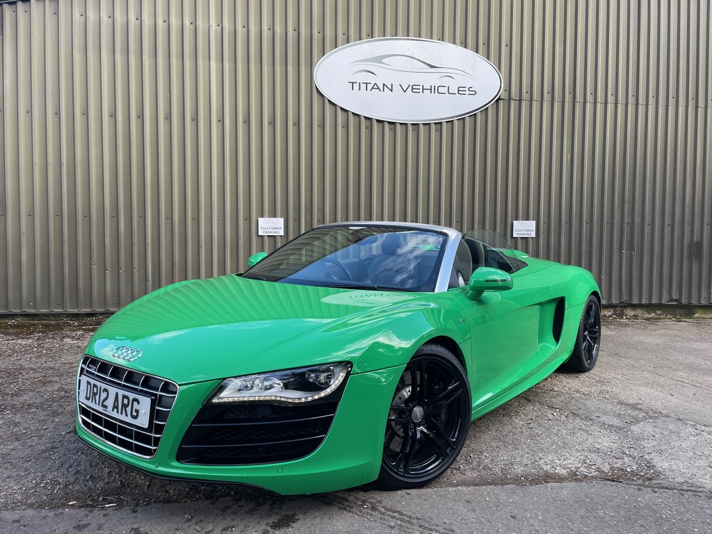 Audi R8 5.2 Fsi V10 Spyde... 