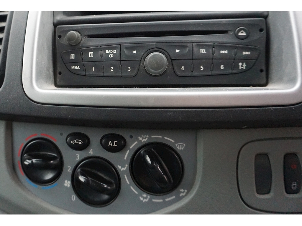 Vauxhall Vivaro Cdti Sportive 2900 U104 White #6