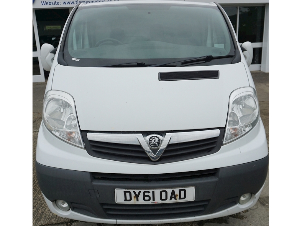 Vauxhall Vivaro Cdti Sportive 2900 U104 White #4