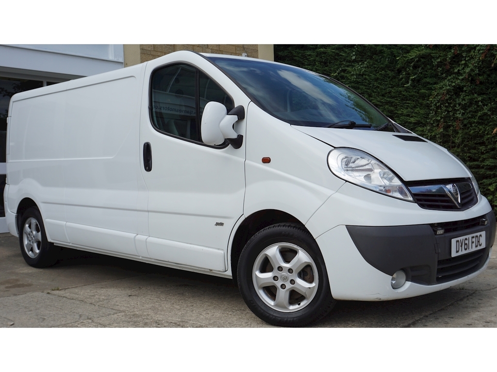 Vauxhall Vivaro Cdti Sportive 2900 U134 White #2
