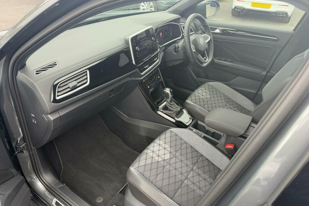 Volkswagen T-Roc 2.0 Tdi 150 Evo R-line Dsg KT74FSN Grey #2