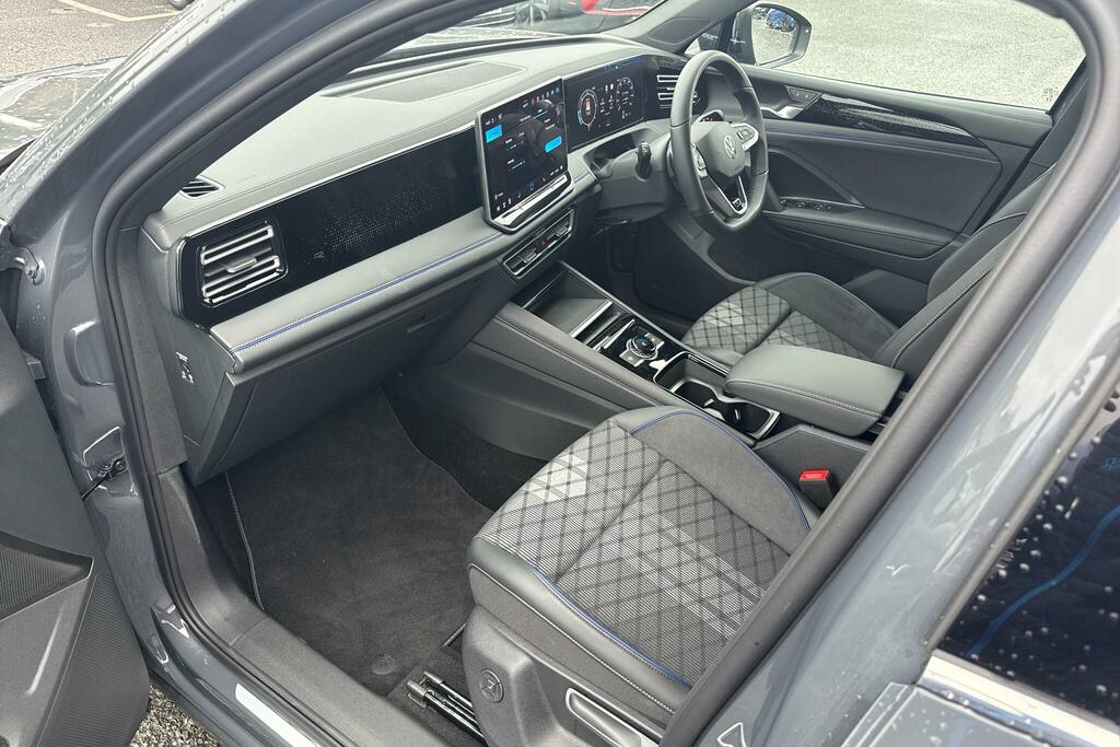 Volkswagen Tiguan 2.0 Tdi R-line Dsg DK25ZGU Grey #2