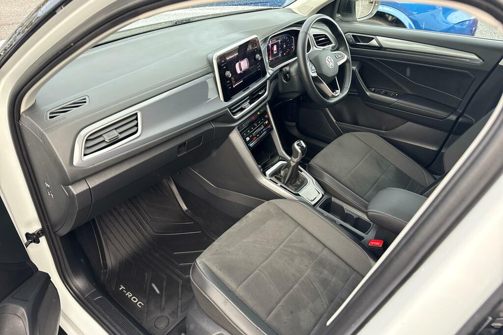 Volkswagen T-Roc 1.0 Tsi Style BVZ7780 White #2