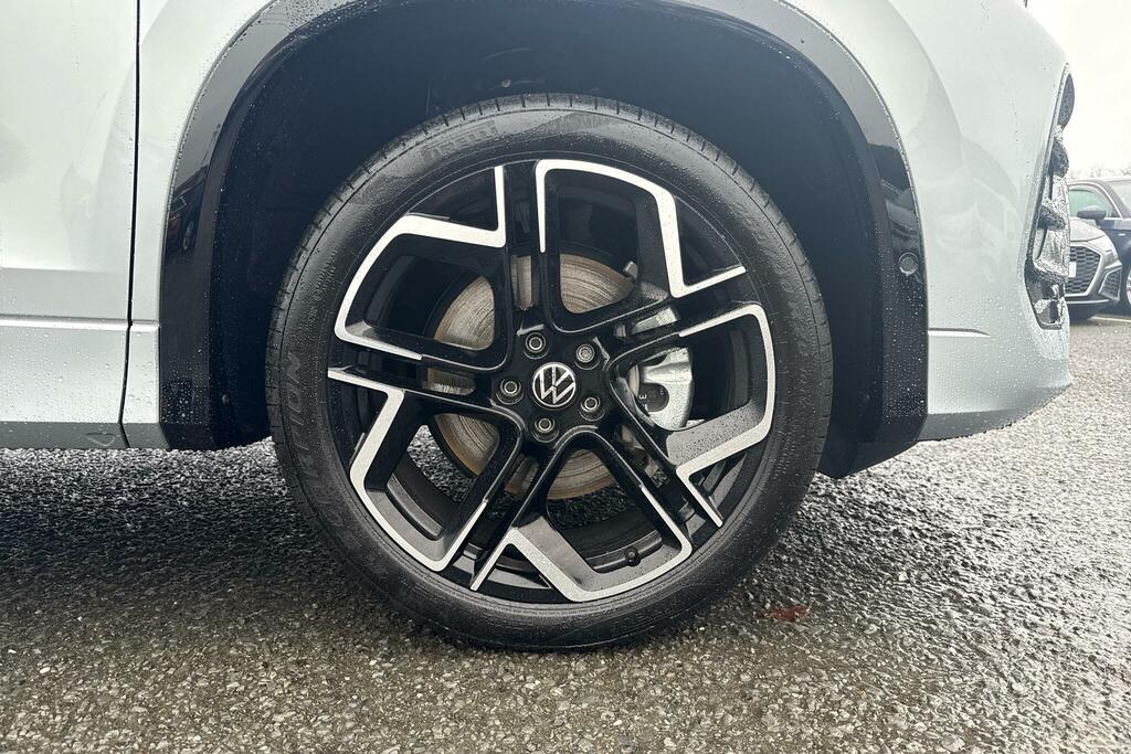 Volkswagen Tayron 2.0 Tdi R-line Dsg7 7 Seat Silver #5