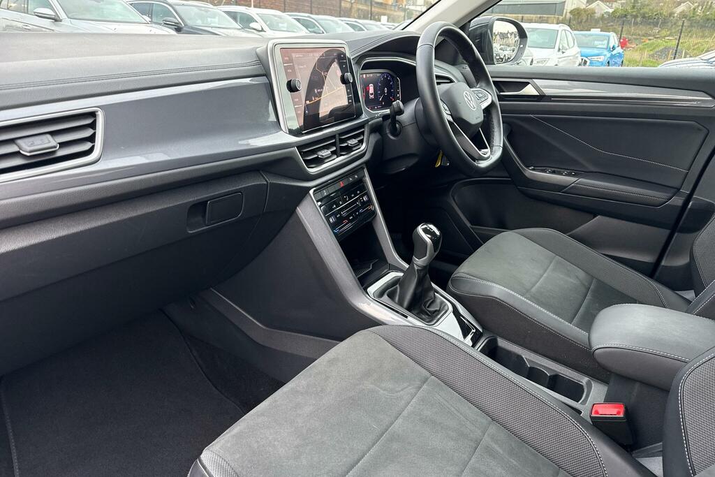 Volkswagen T-Roc 1.5 Tsi Style GD24UCR Black #2