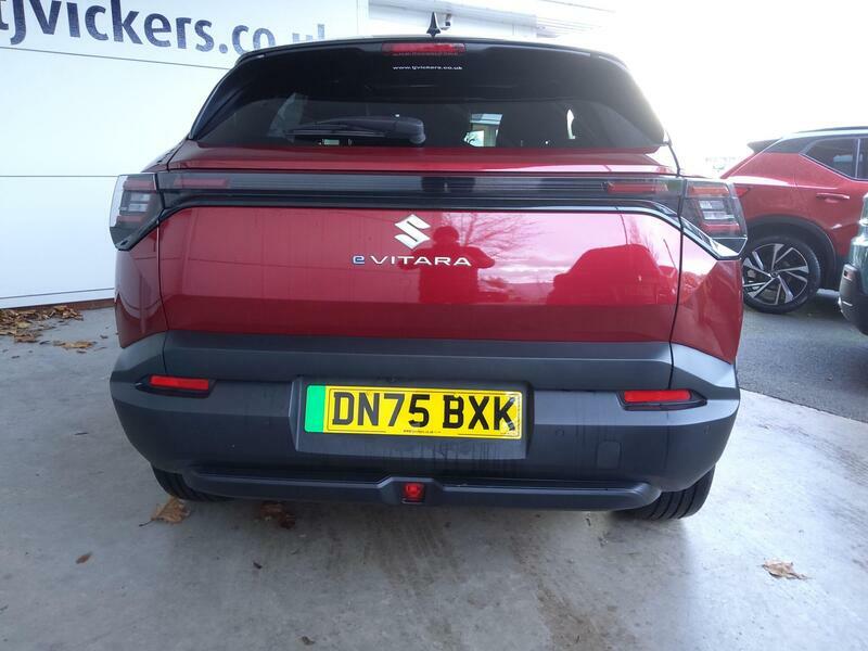 Suzuki  61Kwh Ultra Allgrip DN75BXK Red #4