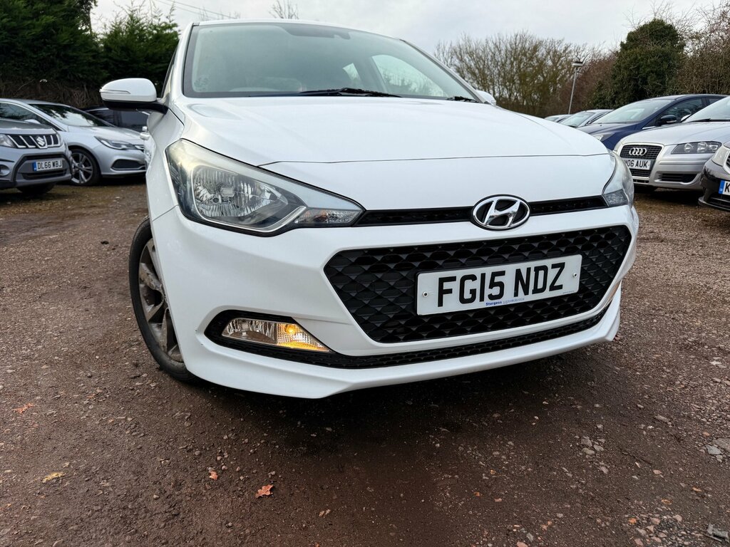 Hyundai I20 1.2 Blue Drive Se Hatchback Euro White #5