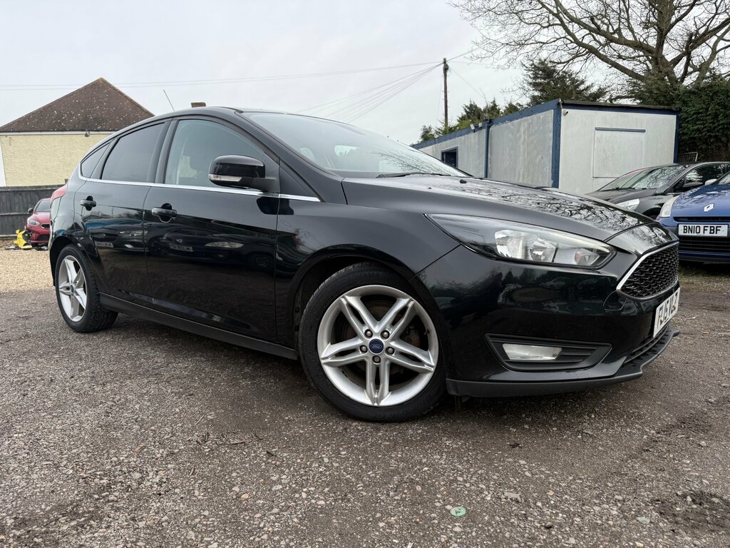 Ford Focus 1.6 Tdci Zetec Hatchback Euro 5 FL15VLZ Black #2