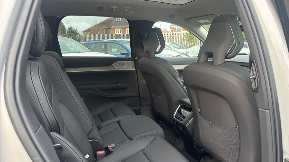 Volvo EX90 Ultra, Twin Motor Performance, 7 Seats Silver #6