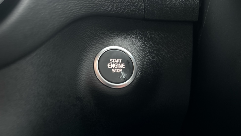 Volvo XC40 Inscription, T3 High Performance Sound-rea Red #26