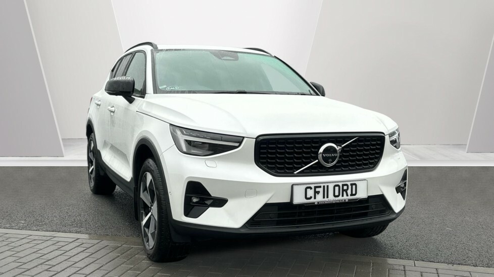 Volvo XC40 Inscription, T3 High Performance Sound-rea Red #1