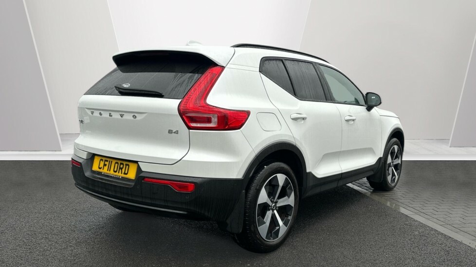 Volvo XC40 Inscription, T3 High Performance Sound-rea Red #2