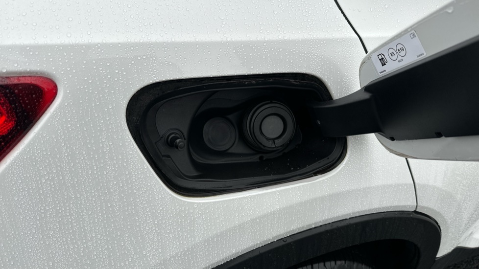 Volvo XC40 Inscription, T3 High Performance Sound-rea Red #16