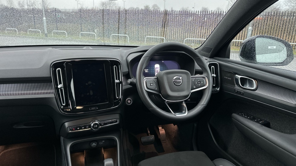 Volvo XC40 Inscription, T3 High Performance Sound-rea Red #4