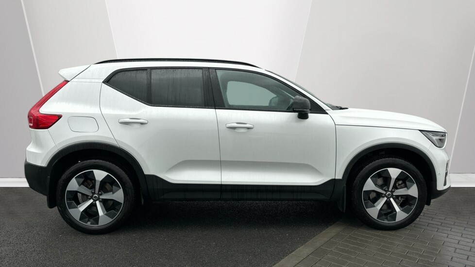 Volvo XC40 Inscription, T3 High Performance Sound-rea Red #3