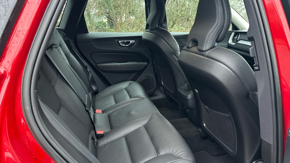 Volvo XC60 2.0 B5 Mhev Core Suv Hybrid Awd Eu OW72LJV Red #6