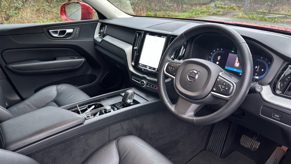 Volvo XC60 2.0 B5 Mhev Core Suv Hybrid Awd Eu OW72LJV Red #4