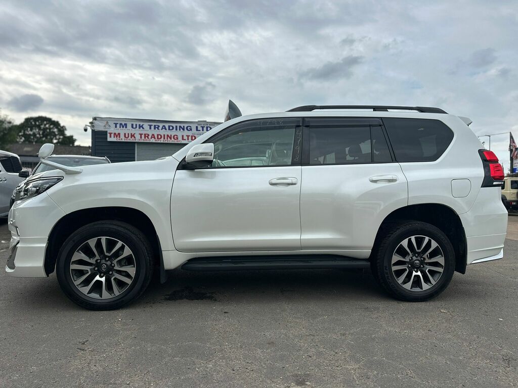 Toyota Land Cruiser 2.7 202323 7 Seats 4Wd Sunr White #6