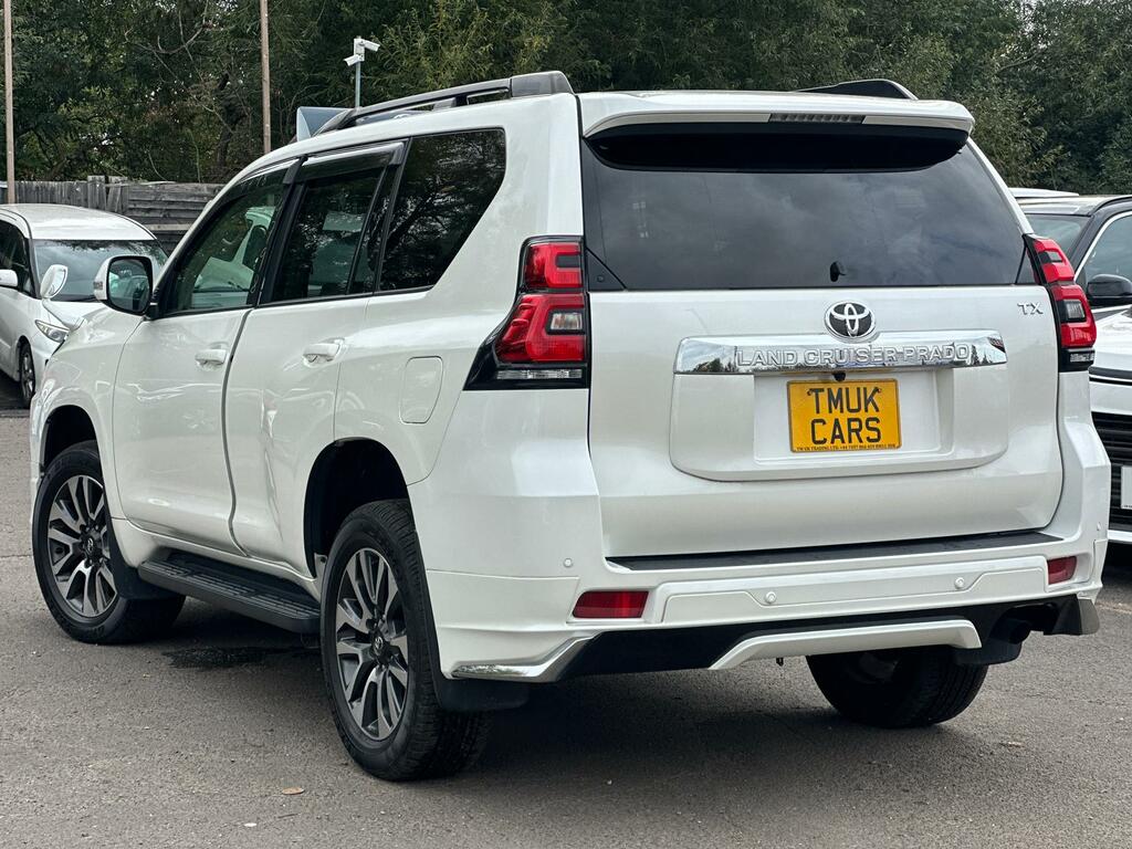 Toyota Land Cruiser 2.7 202323 7 Seats 4Wd Sunr White #4