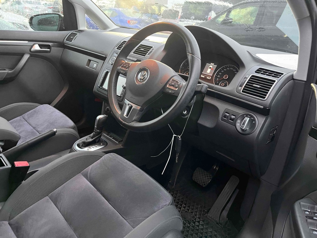 Volkswagen Touran 1.4 201414 7 Seats Mpv Fresh Import Black #2