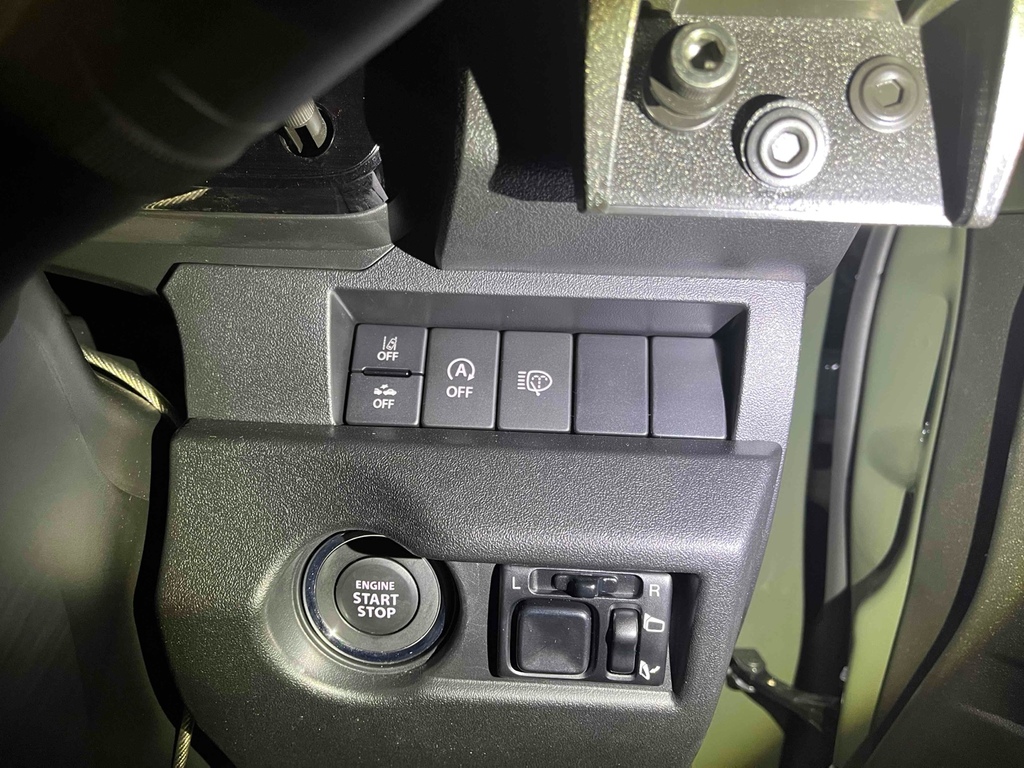 Suzuki Jimny 1.5 202323 4 Seats 4Wd Ulez Green #5
