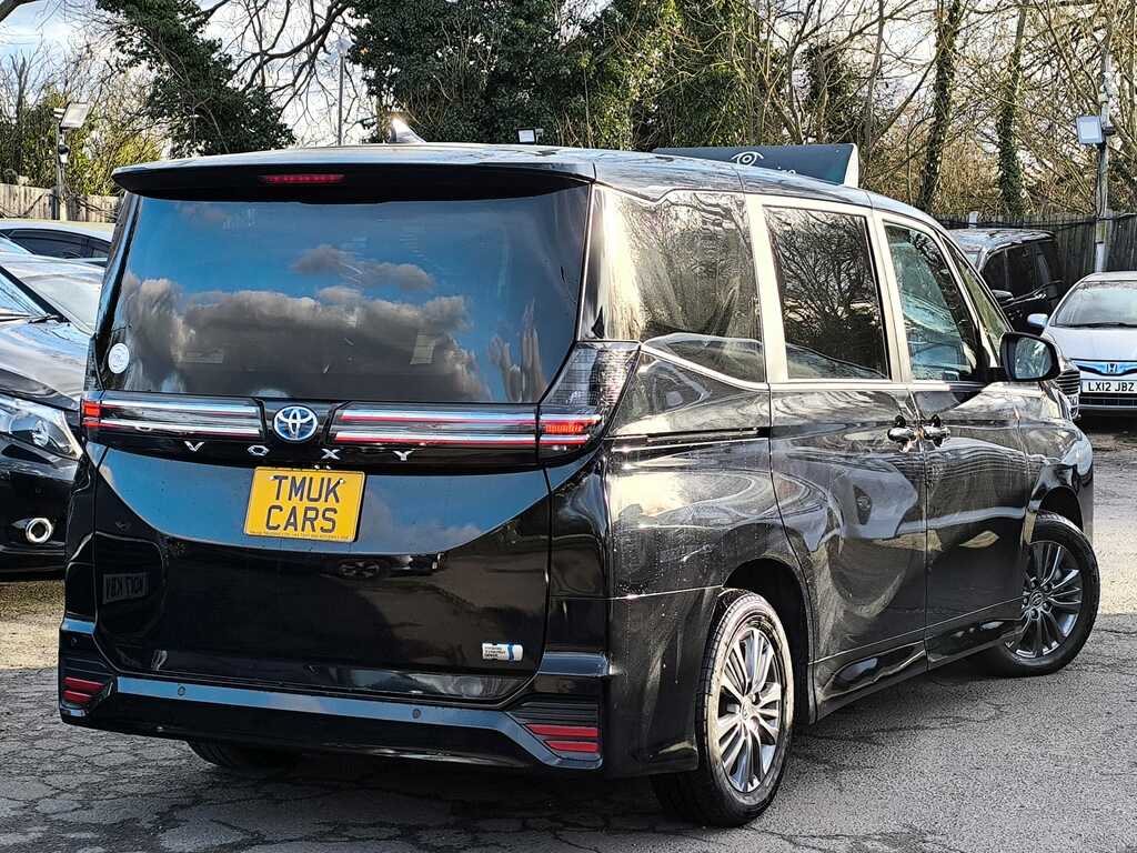 Toyota Voxy Mpv Blue #3