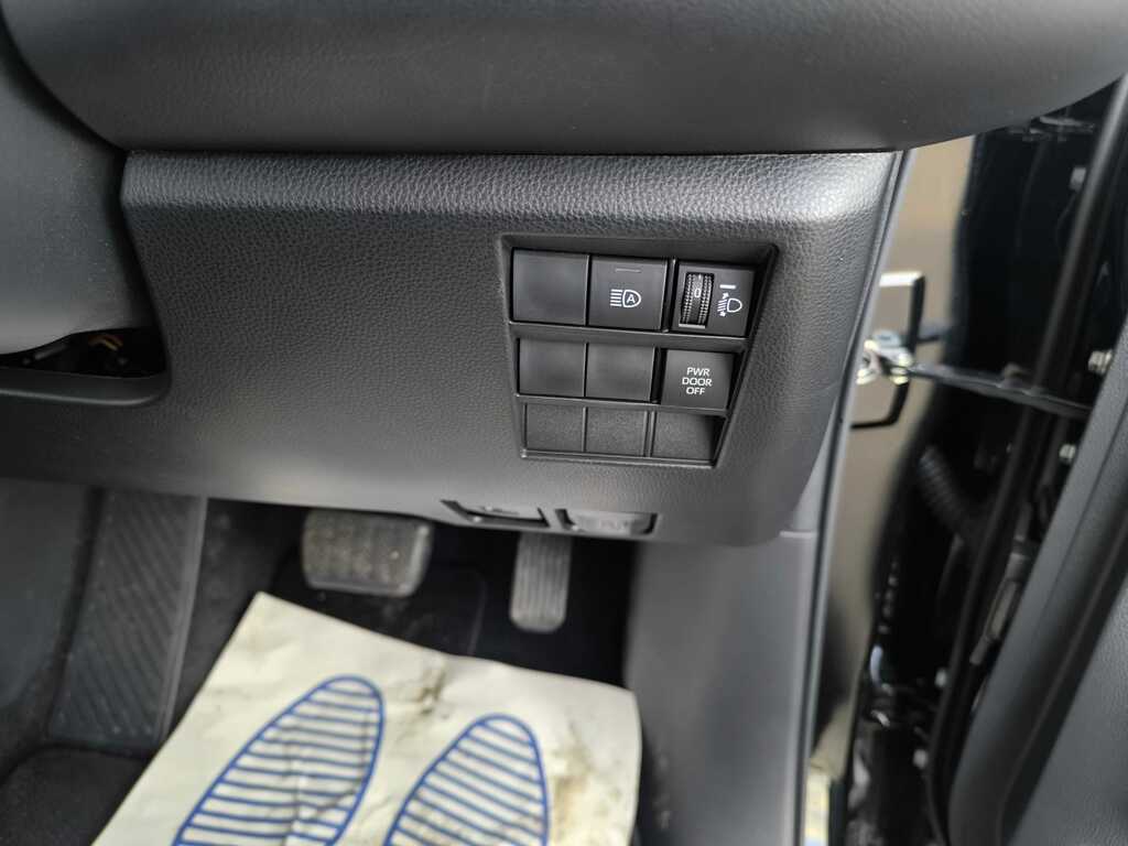 Toyota Voxy Mpv Blue #25