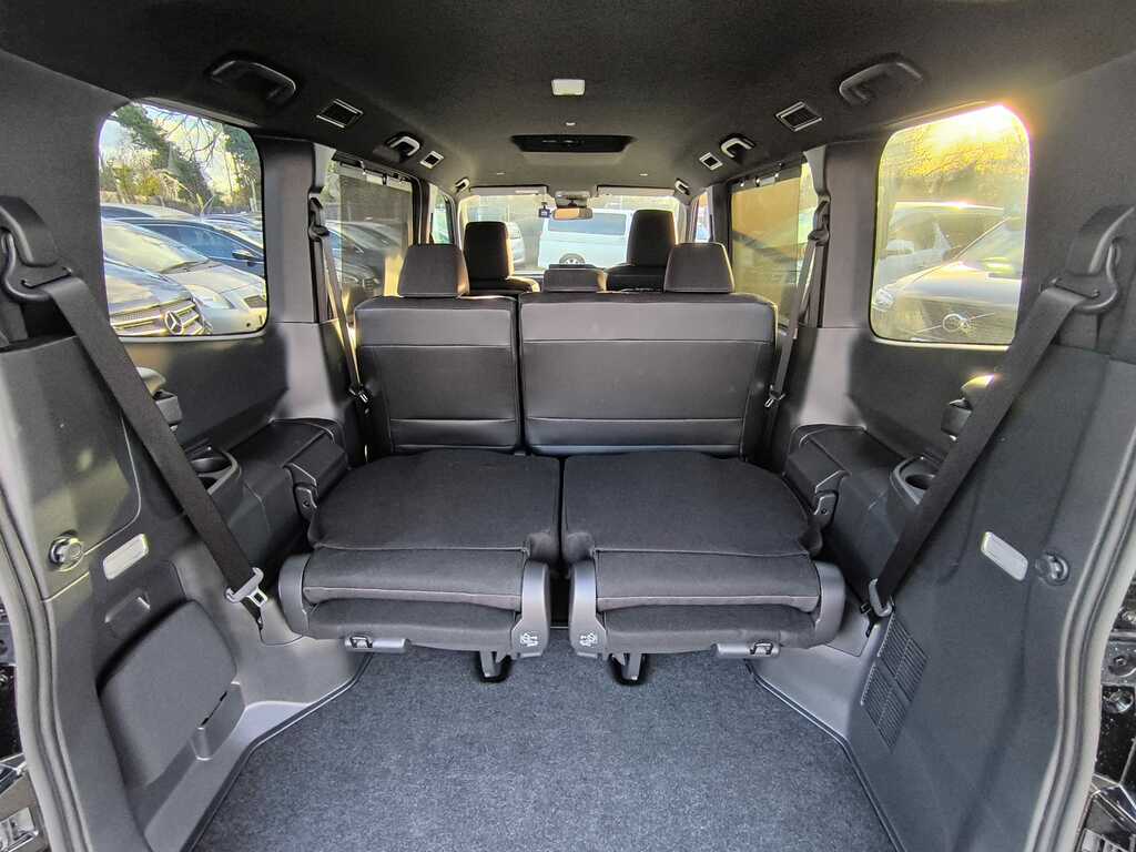 Toyota Voxy Mpv Blue #30