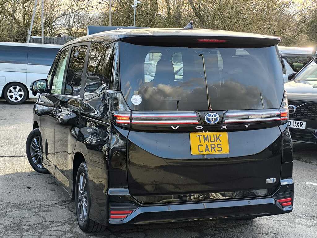 Toyota Voxy Mpv Blue #4