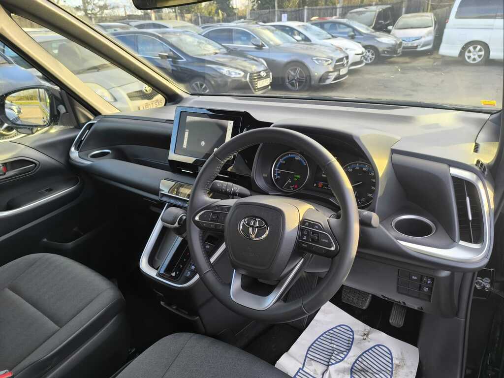 Toyota Voxy Mpv Blue #10
