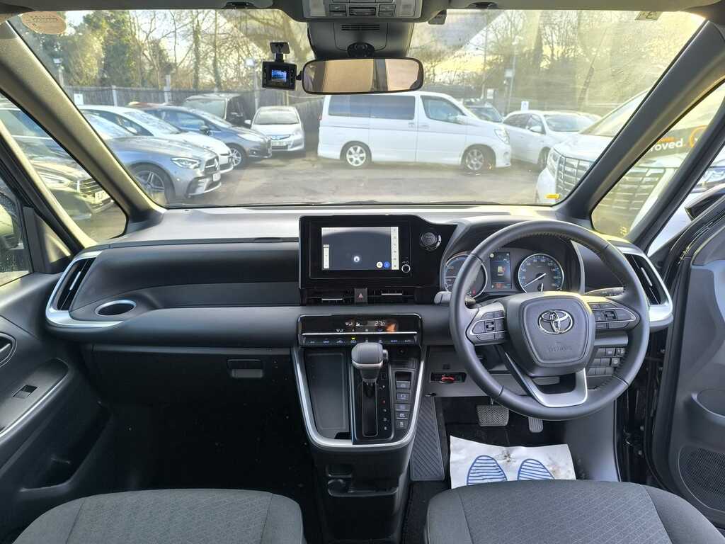 Toyota Voxy Mpv Blue #15