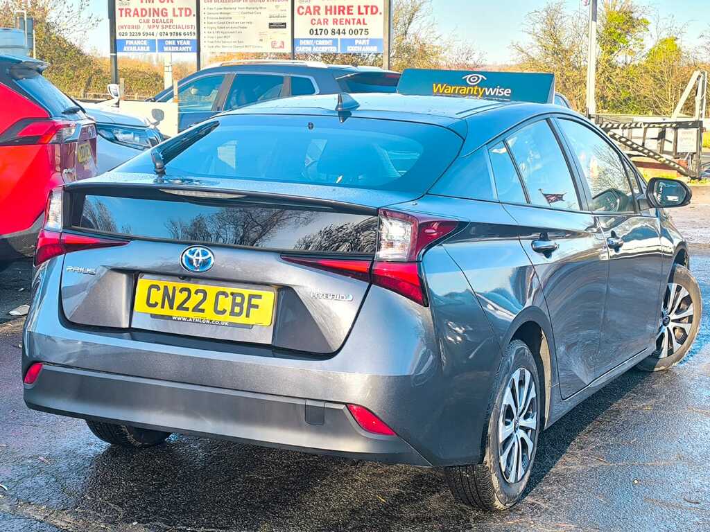 Toyota Prius 1.8 Hybrid 202222 Vvti Active Hatchback 5 Seats Grey #3