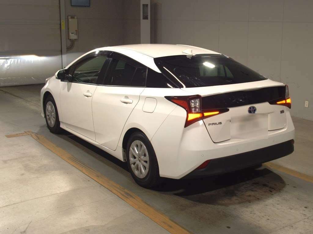 Toyota Prius 1.8 Hybrid 202020 5 Seats Ulez Free Fresh I White #2