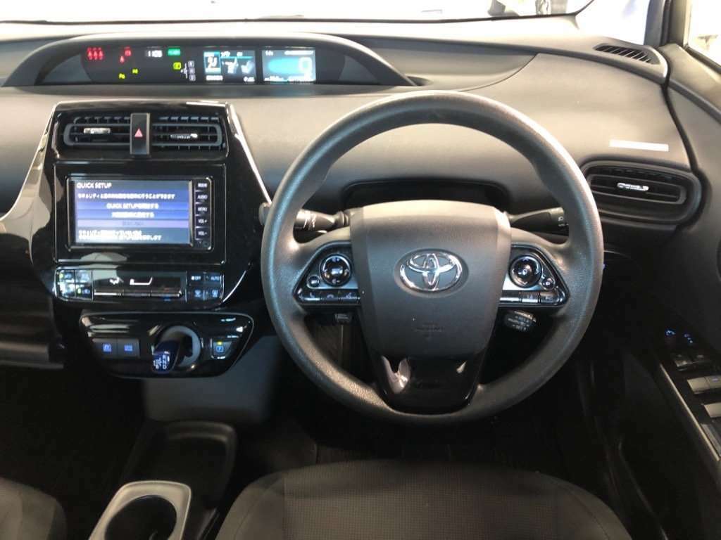 Toyota Prius 1.8 Hybrid 202020 5 Seats Ulez Free Fresh I White #6
