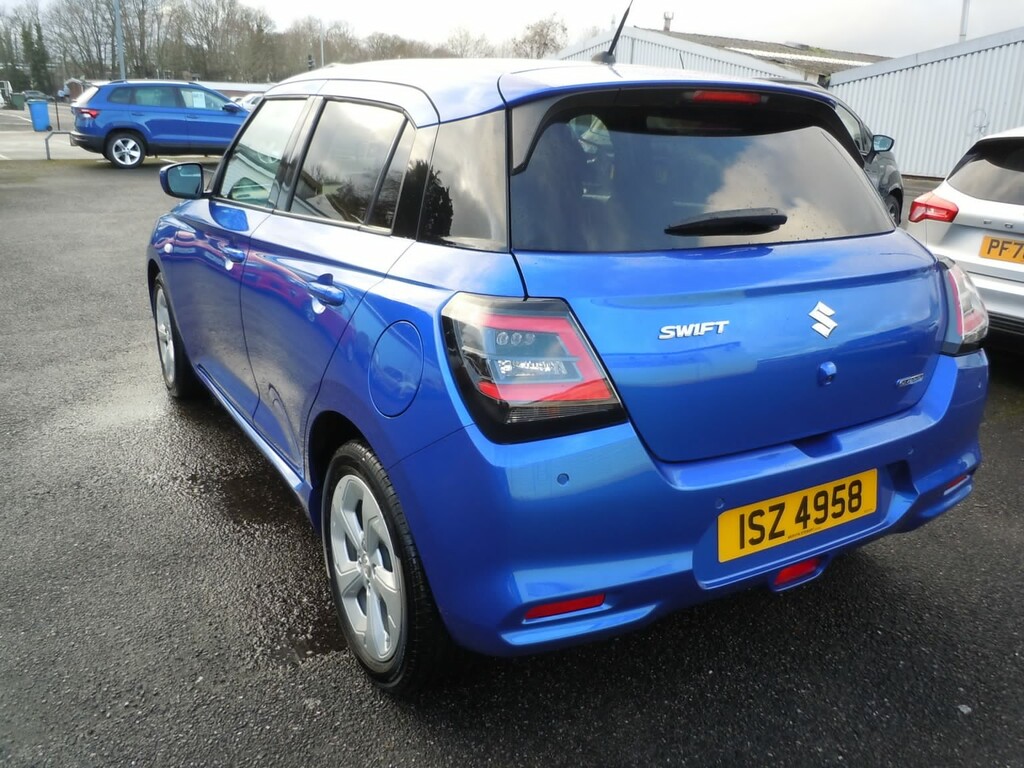 Suzuki Swift Hatchback 1.2 Mhev Motion 2024 ISZ4958 Blue #4