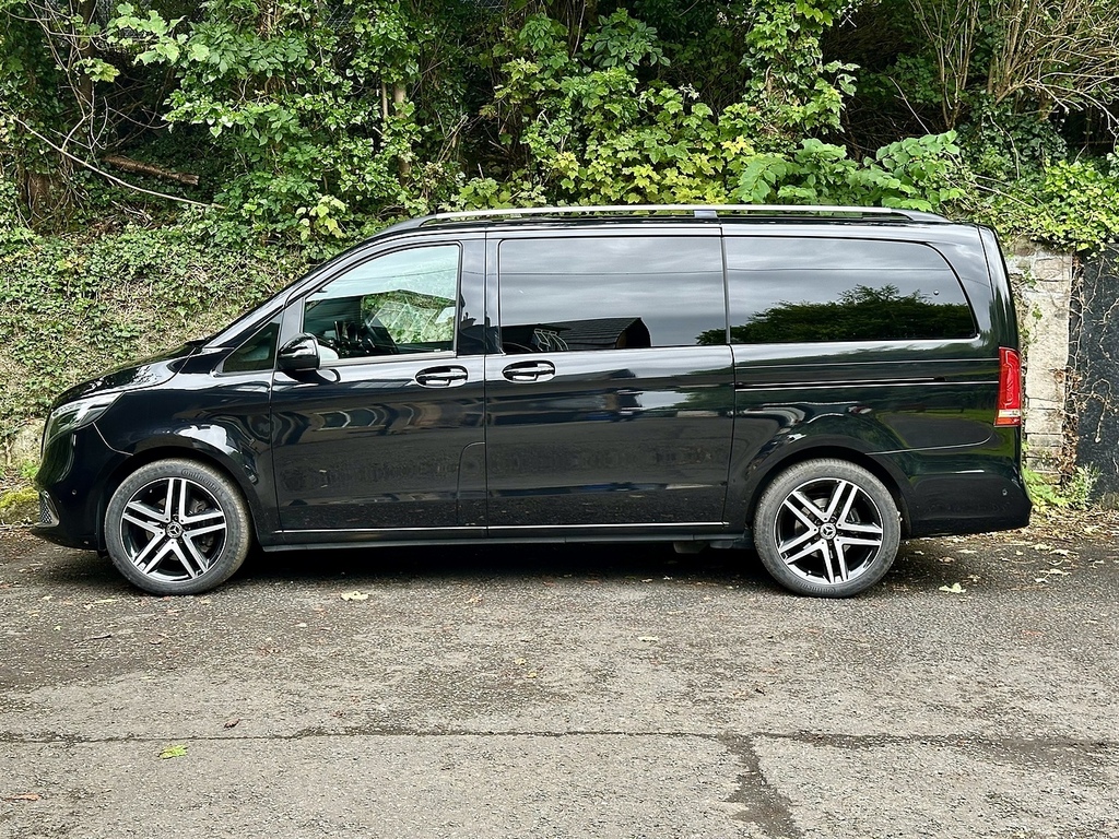 Mercedes-Benz V Class V220d Sport WA22PHO Black #3