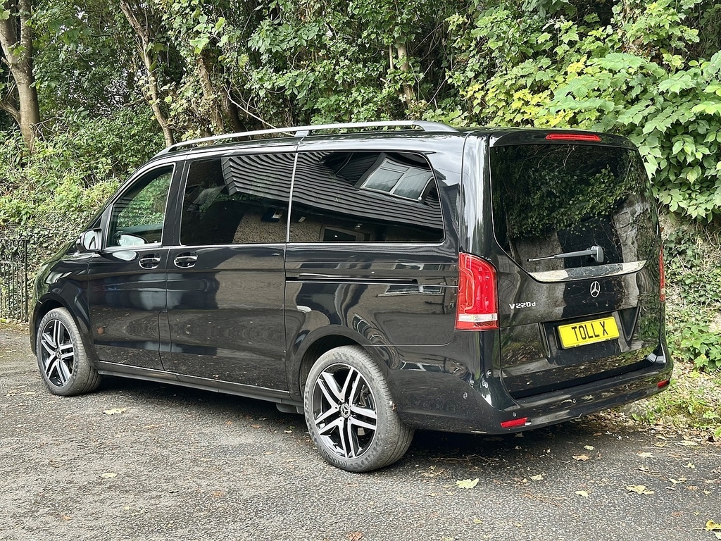 Mercedes-Benz V Class V220d Sport WA22PHO Black #4
