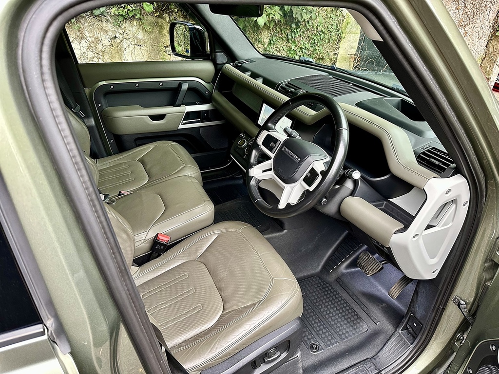 Land Rover Defender 110 Si4 Hse SW70EZH Green #5