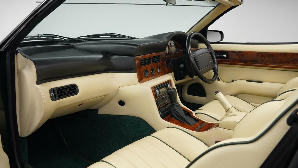 Aston Martin Virage V8 Coupe 1 Owner Red #10