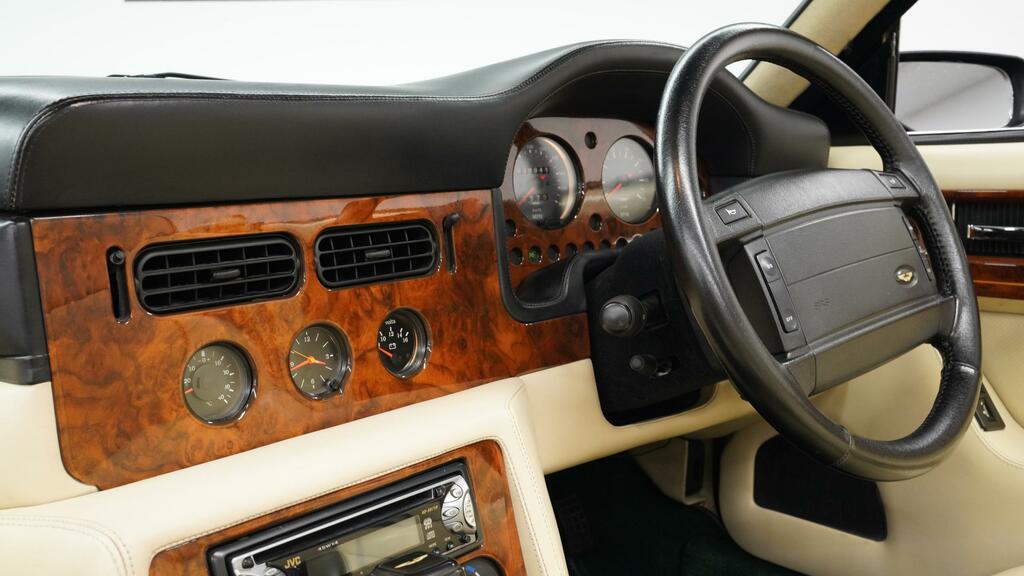 Aston Martin Virage V8 Coupe 1 Owner Red #29