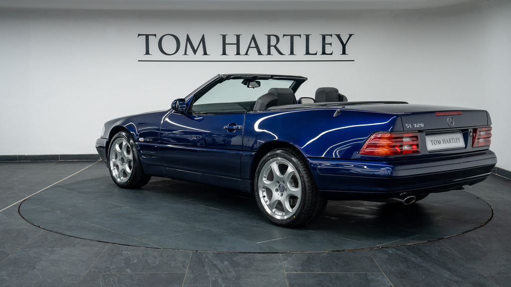 Mercedes-Benz SL Class Convertible X557BKU Blue #5